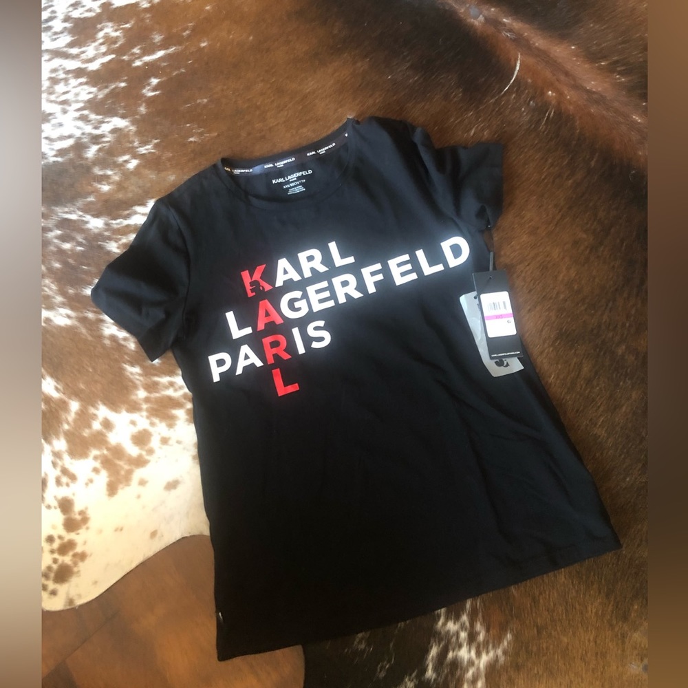 Karl lagerfeld logo top lots of stretch